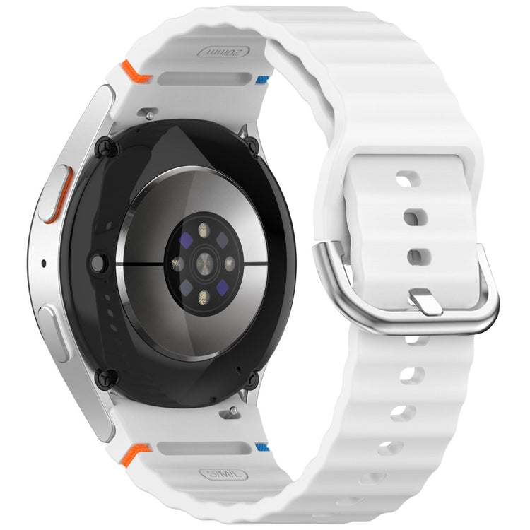 Silicone Strap Samsung Galaxy Watch7 / 6 / 5 Pro / 5 Watch Band Wave Design with Silver Metal Buckle - White#serie_2